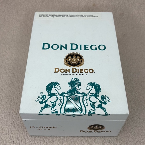 Other - Don Diego Empty Grande Cigar Box with Crest Design White/Teal Dominican Republic